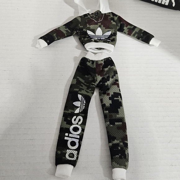 Sport oufit for barbie dolls - Picture 2 of 3